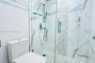 100 Lincoln Rd, Miami Beach, FL 33139 - Photo 11