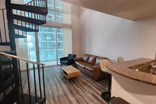 300 S Biscayne Blvd, Miami, FL 33131 - Photo 11