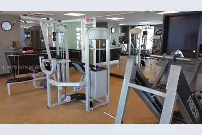 950 Brickell Bay Dr #4008, Miami, FL 33131 - Photo 7