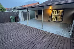 5640 W 20th Ct, Hialeah, FL 33016 - Photo 13