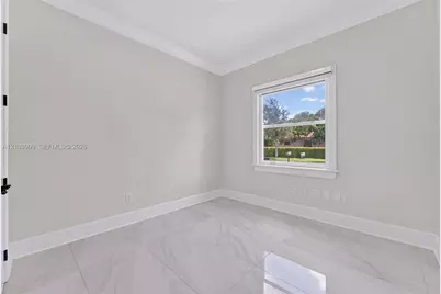 14940 NW 89th Ave, Miami Lakes, FL 33018 - Photo 9