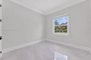 14940 NW 89th Ave, Miami Lakes, FL 33018 - Photo 9