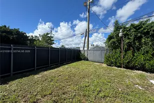10504 SW 77th Ct, Pinecrest, FL 33156 - Photo 13