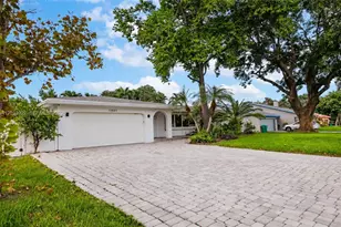 11531 NW 27th Ct, Plantation, FL 33323 - Photo 3