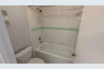 905 NE 209th St #104-30, Miami, FL 33179 - Photo 15