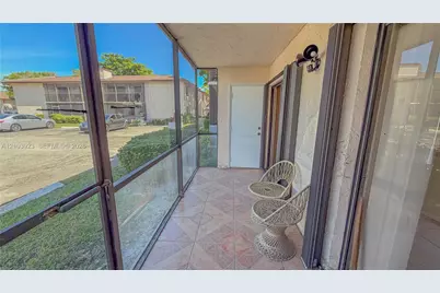 905 NE 209th St #104-30, Miami, FL 33179 - Photo 17