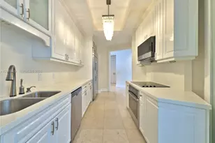 848 Brickell Key Dr, Miami, FL 33131 - Photo 25