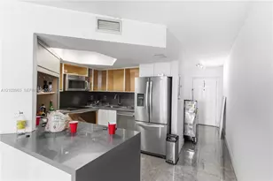 8215 Lake Dr, Doral, FL 33166 - Photo 13