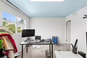 8215 Lake Dr, Doral, FL 33166 - Photo 31