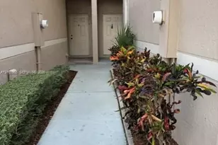 1804 Salerno Cir, Weston, FL 33327 - Photo 3
