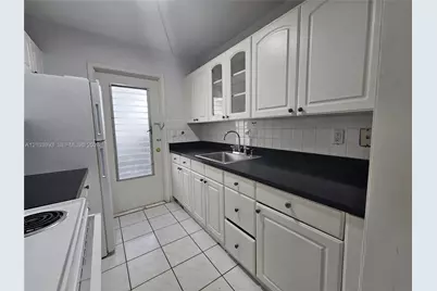 1719 Wiley St #2, Hollywood, FL 33020 - Photo 9