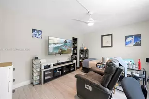1402 NW 80th Ave, Margate, FL 33063 - Photo 13