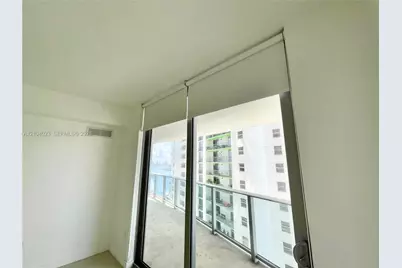 488 NE 18th St #2204, Miami, FL 33132 - Photo 11