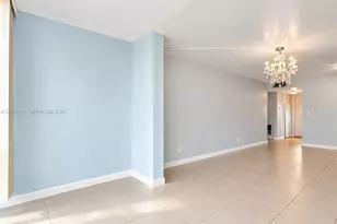 9850 Sunrise Lakes Blvd, Sunrise, FL 33322 - Photo 7