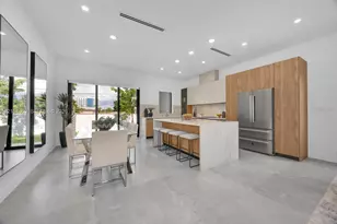 1771 NW 3 St, Miami, FL 33125 - Photo 11