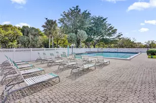 3001 W Rolling Hills Cir, Davie, FL 33328 - Photo 45