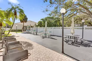3001 W Rolling Hills Cir, Davie, FL 33328 - Photo 47