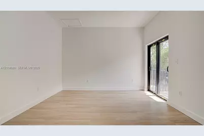 1330 NW 5th St #4, Miami, FL 33125 - Photo 11