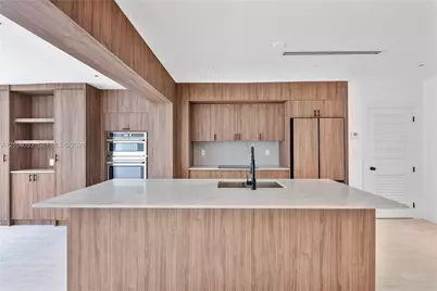 162 NE 108th St, Miami Shores, FL 33161 - Photo 13