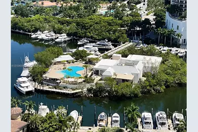 1000 W Island Blvd #2707, Aventura, FL 33160 - Photo 11