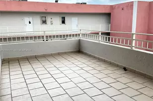 8425 NW 8th St, Miami, FL 33126 - Photo 41