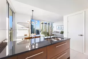 485 Brickell Ave, Miami, FL 33131 - Photo 15