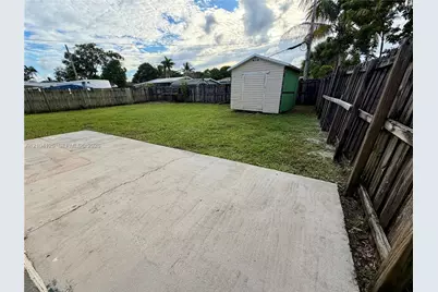 525 SW 22nd Ter, Fort Lauderdale, FL 33312 - Photo 13