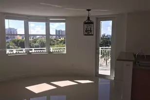 219 NW 12th Ave, Miami, FL 33128 - Photo 5