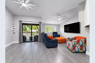 1657 NW 81st Way, Plantation, FL 33322 - Photo 5