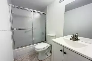 4304 NW 9th Ave, Deerfield Beach, FL 33064 - Photo 7