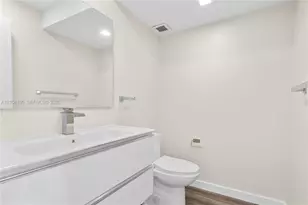 16710 NE 9th Ave, North Miami Beach, FL 33162 - Photo 9