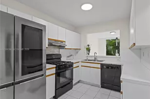 4521 NW 102nd Ct, Doral, FL 33178 - Photo 11