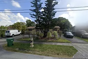 4621 SW 104th Ct, Doral, FL 33165 - Photo 3