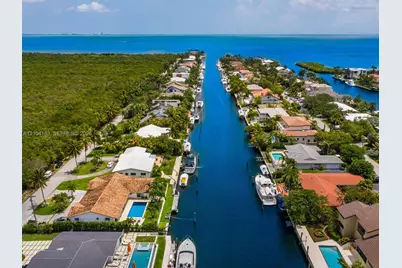 1036 Lugo Ave, Coral Gables, FL 33156 - Photo 15