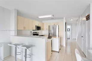 3182 SW 129th Ave, Miramar, FL 33027 - Photo 9