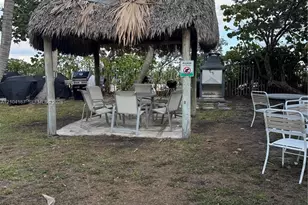 5055 Collins Ave, Miami Beach, FL 33140 - Photo 21