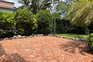 317 Fluvia Ave, Coral Gables, FL 33134 - Photo 5