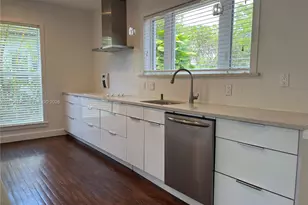 317 Fluvia Ave, Coral Gables, FL 33134 - Photo 9