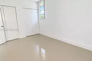 4550 NW 9th St, Miami, FL 33126 - Photo 9