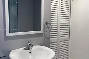 5701 Collins Ave, Miami Beach, FL 33140 - Photo 17