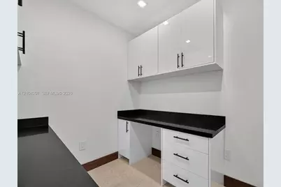 7001 Robles St, Coral Gables, FL 33143 - Photo 59