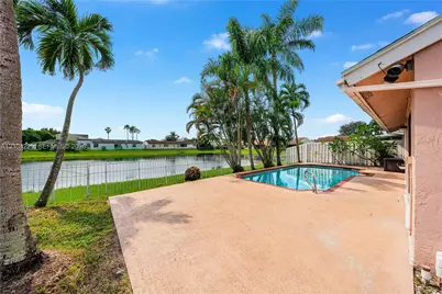13740 Oak Ridge Dr, Davie, FL 33325 - Photo 19