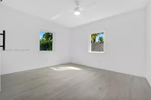 718 NE 87th St, Miami, FL 33138 - Photo 13