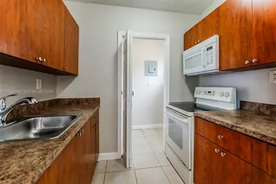 1250 NE 207th Ter, Miami, FL 33179 - Photo 7