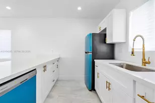 2924 NW 58th St, Miami, FL 33142 - Photo 5