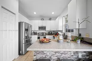 2104 NE 3rd Ct, Homestead, FL 33033 - Photo 13