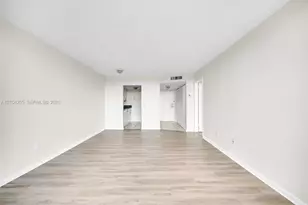 2075 NE 164th St, North Miami Beach, FL 33162 - Photo 7