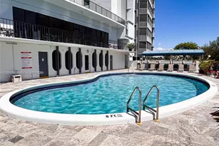 400 Diplomat Pkwy, Hallandale Beach, FL 33009 - Photo 17