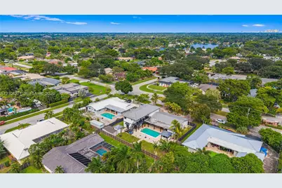1121 SW 75th Ave, Plantation, FL 33317 - Photo 99