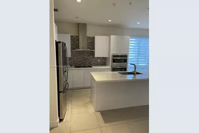 6415 NW 102nd Path #107, Doral, FL 33178 - Photo 9